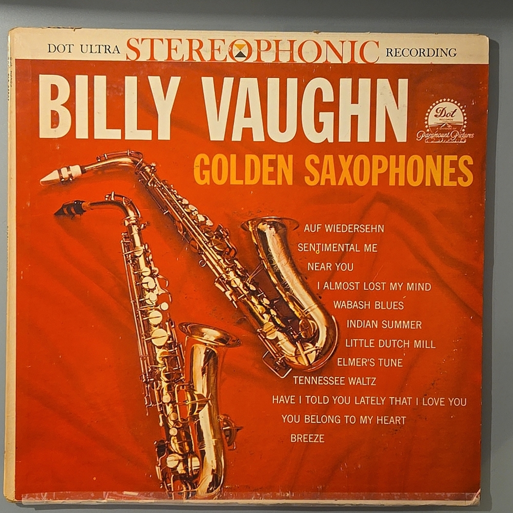 LP RECORD  ALBUM  BILLY  VAUGHN AND HIS ORCHESTRA GOLDEN SAXOPHONES